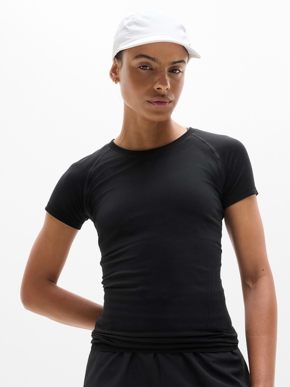 NWT ✨ Athleta momentum seamless Women's Black Short Sleeve Performance Tee -Med.